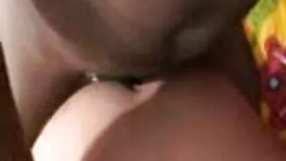 Senhora fode videos intimos caseiros enquanto sua esposa e as crianças vão