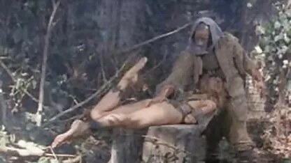 Fino loira dedilhado ambos furos filme ponor caseiro às casa ligar cama de uma vez