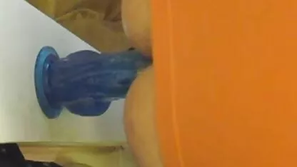 O homem filmou a traição de seu namorado videos de incesto caseiros na câmera escondida