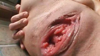 Encanador mistura mangueira e limpar o elástico video caseiro no mato ass hostess