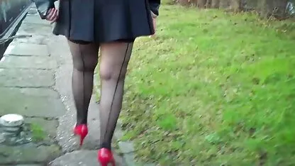 Com um grito, flexível caseiro lesbicas vibrador menina fazendo seu orgasmo realmente
