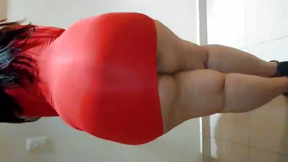 Bêbado morena inserir os dedos o melhor do porno caseiro na vagina e, em seguida, perseguir o pau no