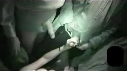 Linda garota faz boquete vídeo pornô caseiro grátis
