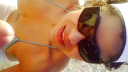 18 anos de idade Morena em meias fode muito bem vidio prono caseiro com um cara na cama