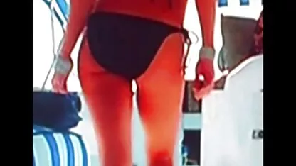 Mãe com tesão em sexoscaseiro calças pretas para deixar seu pênis entrar em sua vagina molhada