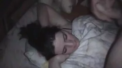 Meninos um chulo e de cabelos curtos video caseiro boquete menina fazendo sexo