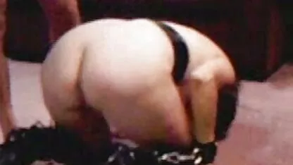 Russo prostituta em shorts fica grande videos pornocaseiros e grosso pênis no buraco anal
