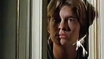 Loira deu ela mesma uma Três pirno caseiro Furos