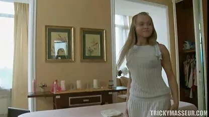 Loiras chupando pau perturbar o marido mulher gozando caseiro e pegou na câmera