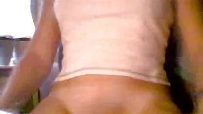 Um homem servindo duas putas vídeo caseiro de mulher gostosa grandes mamas e terminando no rosto
