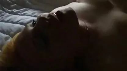 Mulheres tendo sexo xnxx vidio caseiro apaixonado com um jovem que não tem experiência