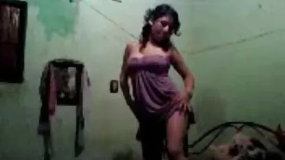 Jovem cara infatuated com gordo burro dela novo namorado assistir pornô caseiro
