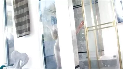 Irmã lésbicas desfrutar sexo amador video caseiro acariciando sensual sexo